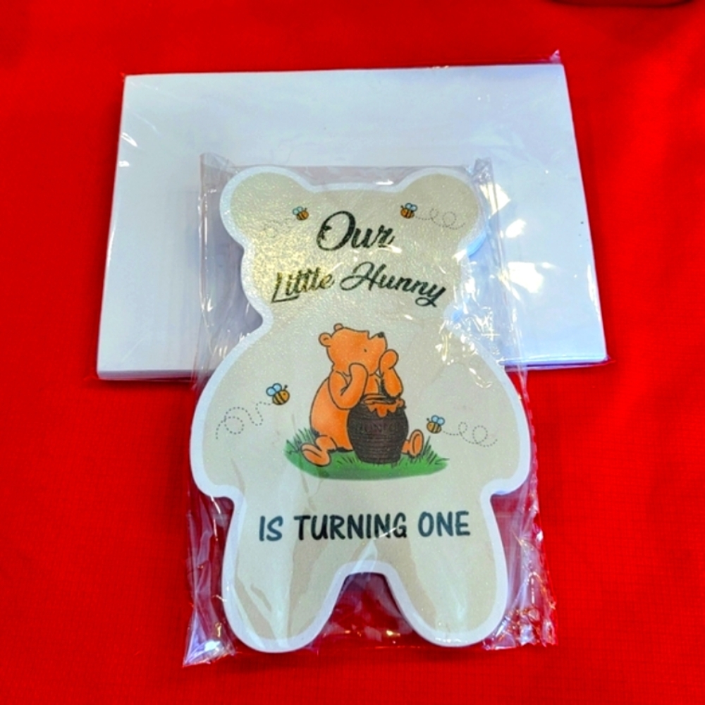 1st Birthday 🎂 Invitations "Bout Winnie The Pooh"
